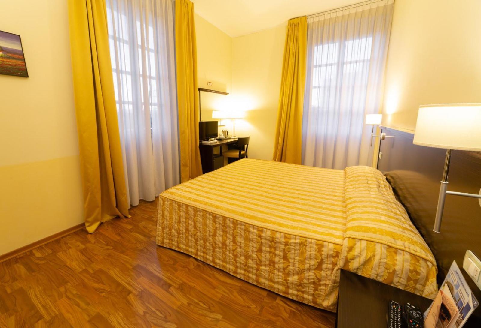 Hotel Due Colonne Cagliari Ngoại thất bức ảnh